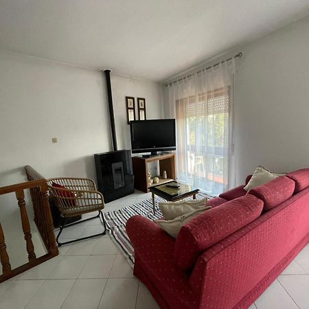 Casa Sr Do Calvario ปาโซส เด เฟเฮรา ภายนอก รูปภาพ